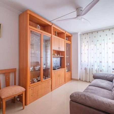 סאלו Apartamento En Complejo Residencial, Con Piscina. מראה חיצוני תמונה