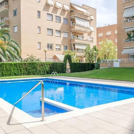 סאלו Apartamento En Complejo Residencial, Con Piscina. מראה חיצוני תמונה