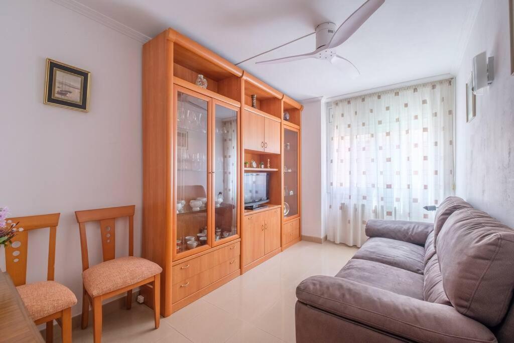 סאלו Apartamento En Complejo Residencial, Con Piscina. מראה חיצוני תמונה