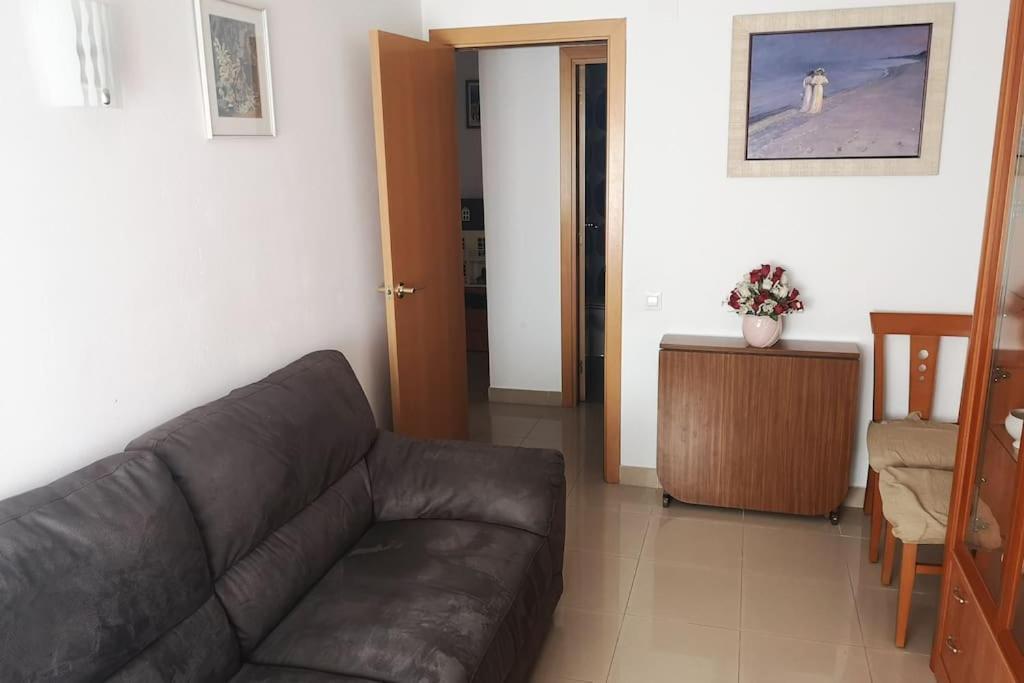 סאלו Apartamento En Complejo Residencial, Con Piscina. מראה חיצוני תמונה