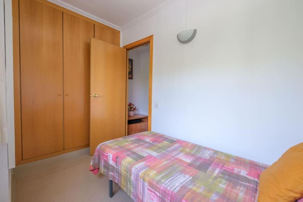 סאלו Apartamento En Complejo Residencial, Con Piscina. מראה חיצוני תמונה