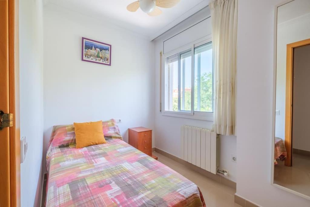 סאלו Apartamento En Complejo Residencial, Con Piscina. מראה חיצוני תמונה